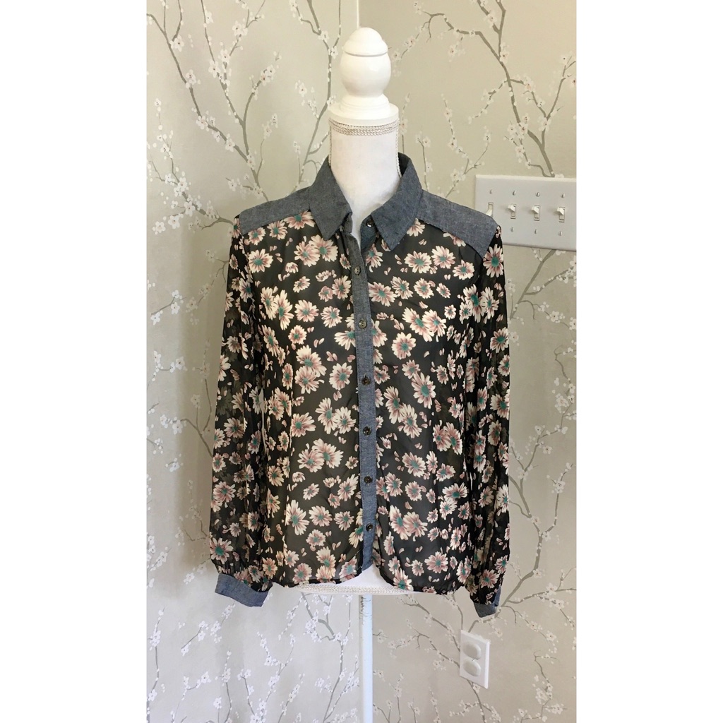 Forever 21 Black Floral Semi-Sheer Long Sleeve Blouse, Sz Med